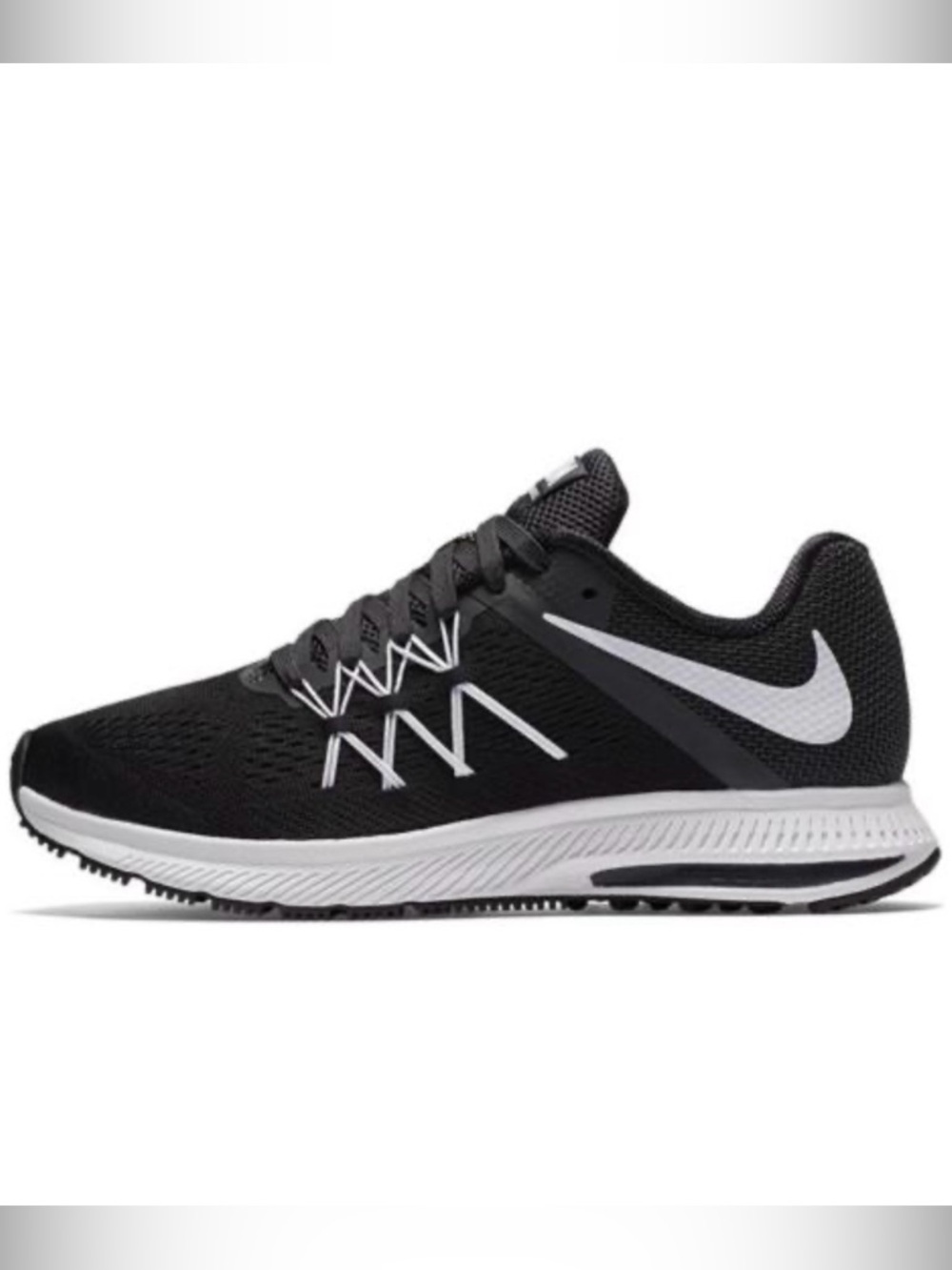 NIKE Womens Air Zoom Winflo 3 Black and White Athletic Running Shoe